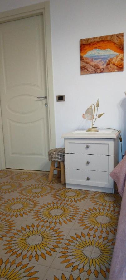 Casa Giulia Διαμέρισμα Λεβάντο Εξωτερικό φωτογραφία