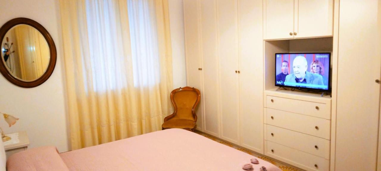 Casa Giulia Διαμέρισμα Λεβάντο Εξωτερικό φωτογραφία